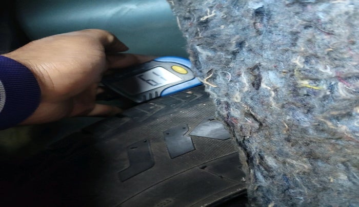 2011 Maruti A Star VXI, Petrol, Manual, 30,139 km, tyre