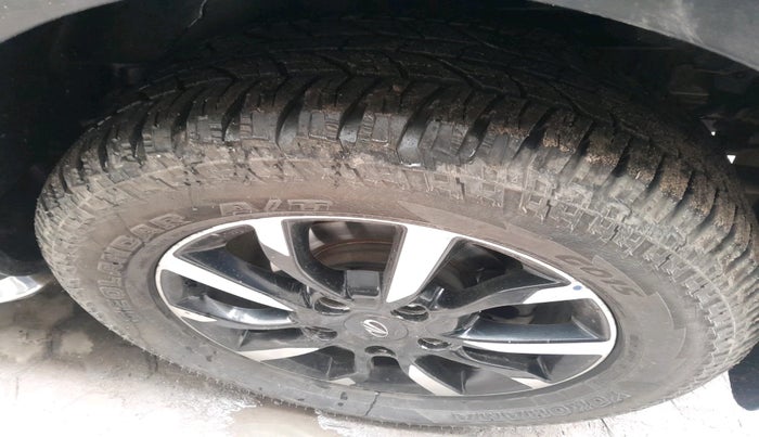 2018 Mahindra XUV500 W11, Diesel, Manual, 82,651 km, tyre