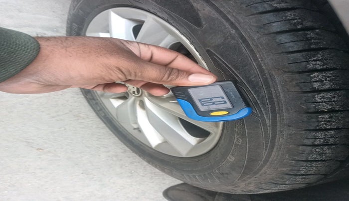 2016 Skoda Octavia STYLE PLUS AT 1.8 TSI, Petrol, Automatic, 50,433 km, tyre