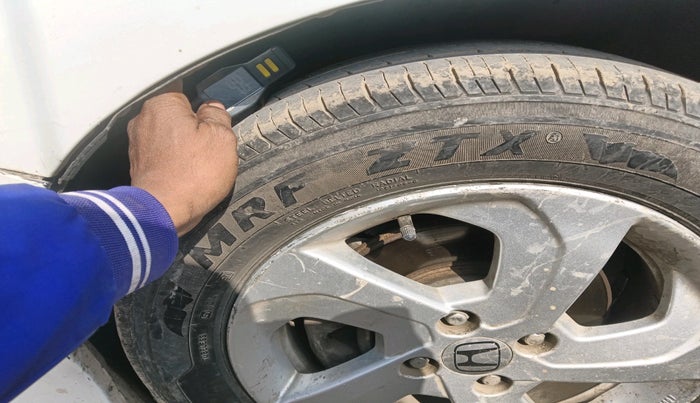 2015 Honda City 1.5L I-VTEC VX CVT, Petrol, Automatic, 1,19,511 km, tyre