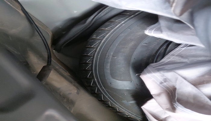 2020 Hyundai NEW SANTRO SPORTZ EXECUTIVE MT CNG, Petrol, Manual, 1,11,487 km, tyre