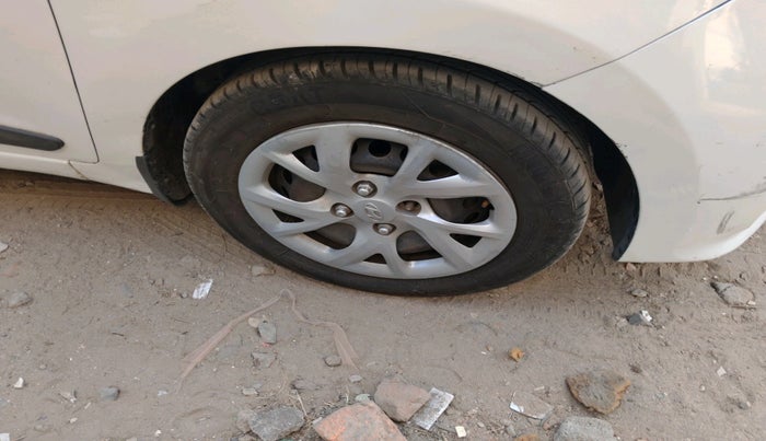 2017 Hyundai Grand i10 MAGNA U2 1.2 CRDI, Diesel, Manual, 73,966 km, tyre