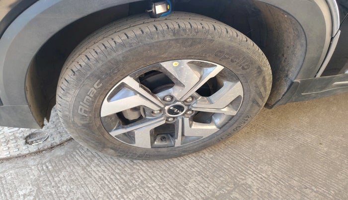 2022 KIA SONET HTX 1.0 IMT, Petrol, Manual, 11,168 km, tyre