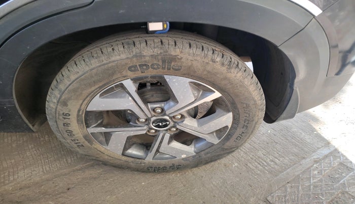 2022 KIA SONET HTX 1.0 IMT, Petrol, Manual, 11,168 km, tyre