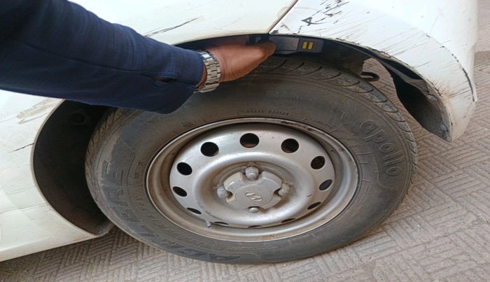 2011 Hyundai i10 ERA 1.1, Petrol, Manual, 16,807 km, tyre