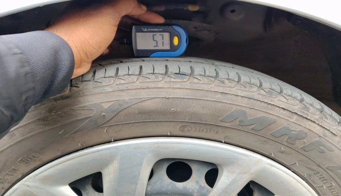 2017 Hyundai Grand i10 SPORTZ (O) 1.2 KAPPA VTVT, Petrol, Manual, 45,068 km, tyre