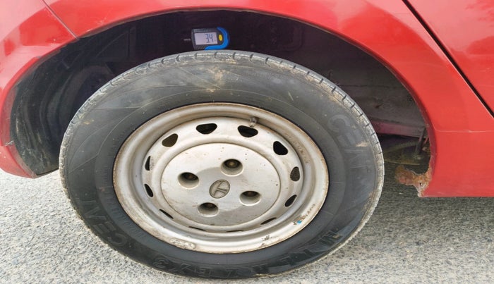 2018 Tata Tiago XM PETROL, Petrol, Manual, 67,096 km, tyre