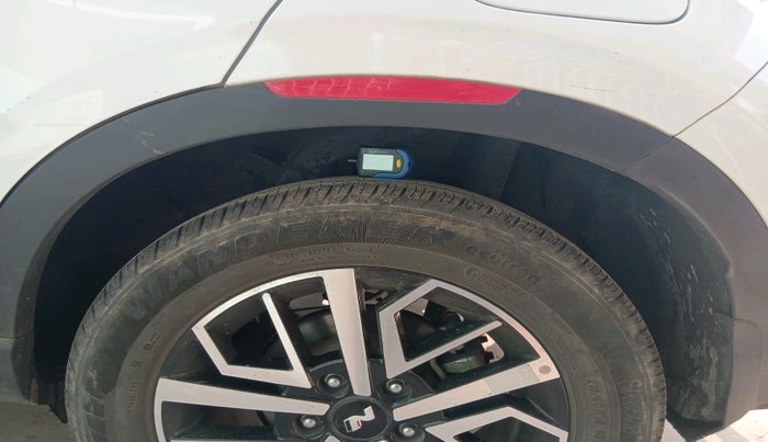 2023 Hyundai VENUE N LINE N8 1.0 TURBO DCT, Petrol, Automatic, 33,532 km, tyre