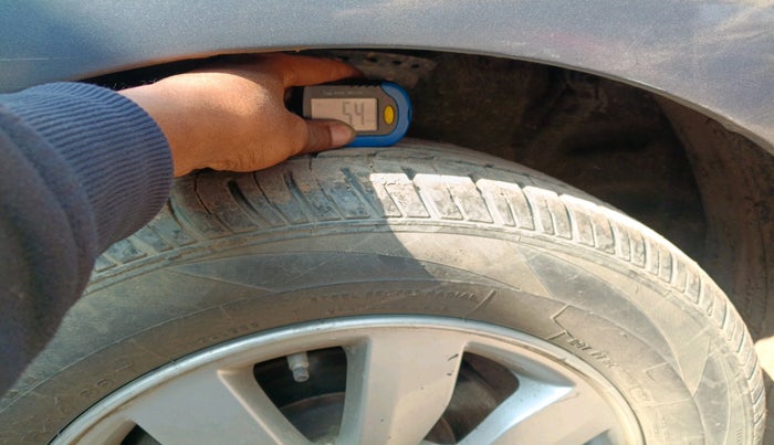 2014 Hyundai i20 SPORTZ 1.2, Petrol, Manual, 68,637 km, tyre