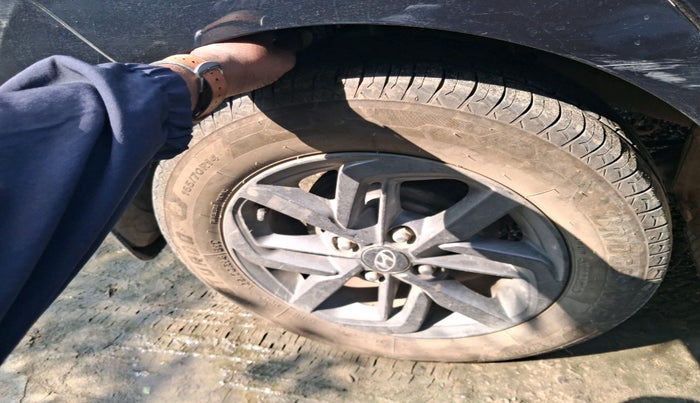 2021 Hyundai GRAND I10 NIOS SPORTZ 1.2 KAPPA VTVT CNG, Petrol, Manual, 75,121 km, tyre