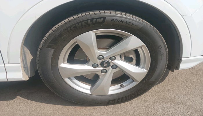 2022 Audi Q3 PREMIUM PLUS 40 TFSI, Petrol, Automatic, 22,997 km, tyre