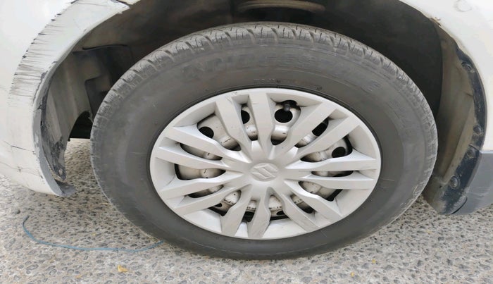 2016 Maruti Swift Dzire TOUR DIESEL, Diesel, Manual, 1,12,136 km, tyre