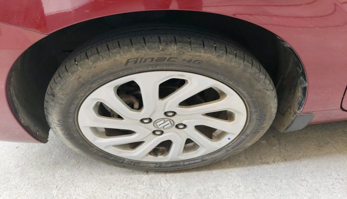 2023 Maruti Baleno ZETA 1.2 AGS, Petrol, Automatic, 37,534 km, tyre