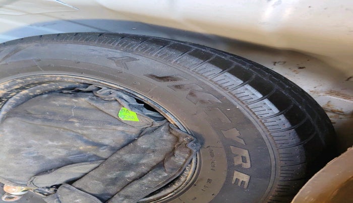 2013 Hyundai i10 MAGNA 1.2, Petrol, Manual, 88,095 km, tyre