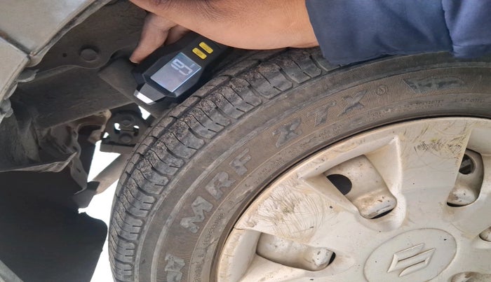 2013 Maruti Wagon R 1.0 LXI CNG, Petrol, Manual, 1,29,128 km, tyre