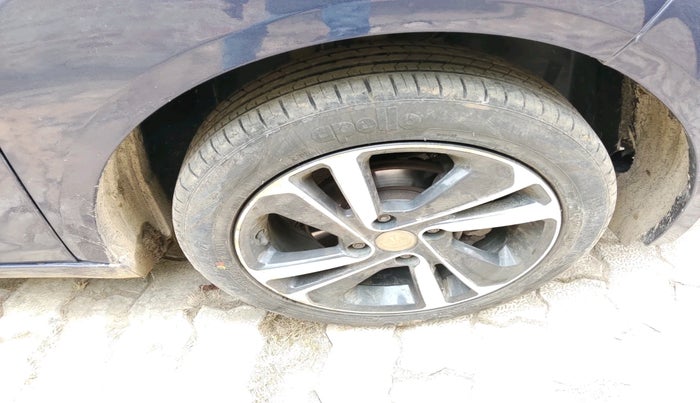 2023 Tata ALTROZ XM PLUS SUNROOF CNG, Petrol, Manual, 68,977 km, tyre