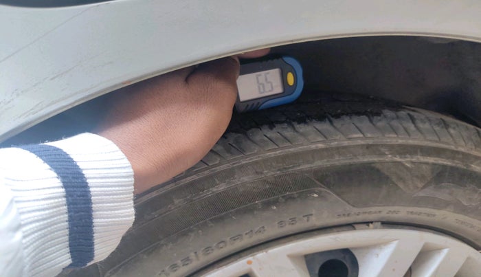 2017 Maruti Swift Dzire VDI, Diesel, Manual, 70,988 km, tyre