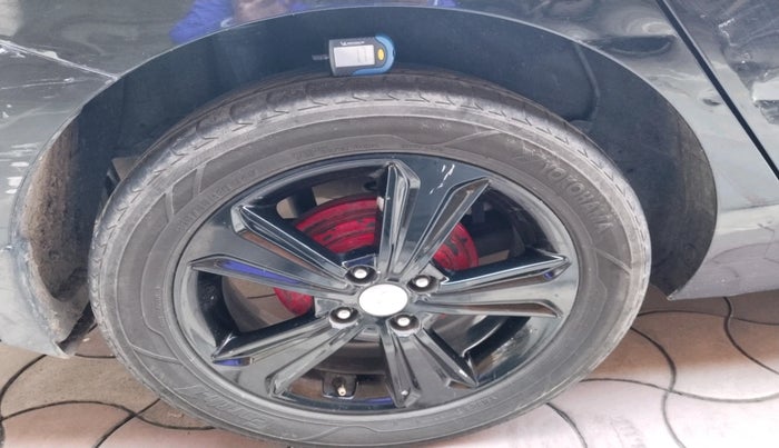 2018 Hyundai Verna 1.6 SX (O) CRDI MT, Diesel, Manual, 1,18,483 km, tyre