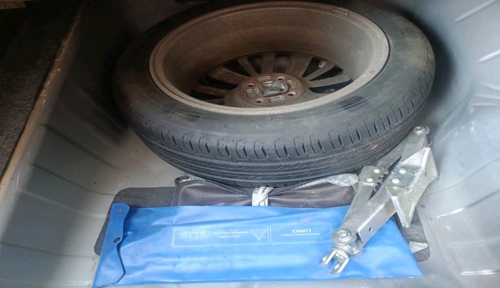 2020 Honda City 1.5L I-VTEC VX CVT, Petrol, Automatic, 21,832 km, tyre