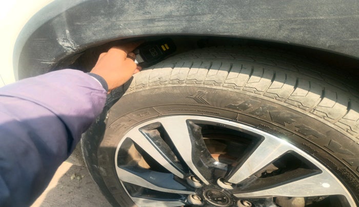 2022 Nissan Kicks XV 1.5, Petrol, Manual, 1,12,000 km, tyre