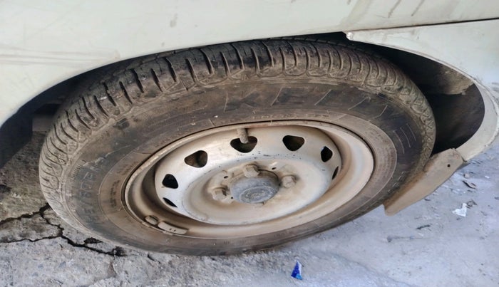 2016 Tata Indica EV2 GLS, Petrol, Manual, 97,140 km, tyre