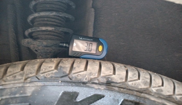 2016 Tata Indica EV2 GLS, Petrol, Manual, 97,140 km, tyre