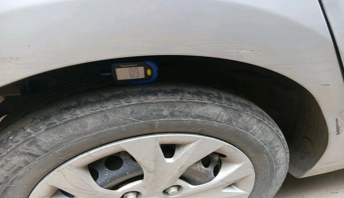 2014 Hyundai Grand i10 MAGNA 1.2 KAPPA VTVT, Petrol, Manual, 1,22,963 km, tyre