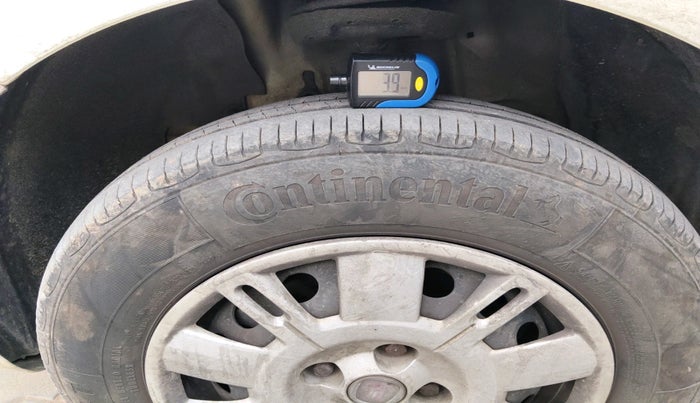 2012 Fiat Grand Punto ACTIVE 1.3, Diesel, Manual, 1,25,034 km, tyre