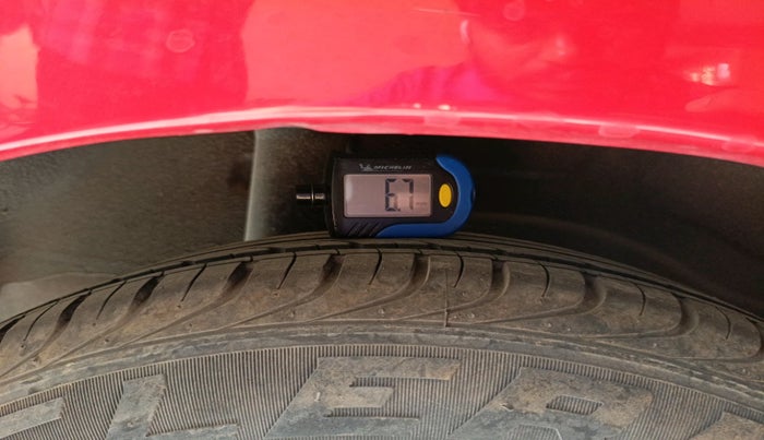 2013 Chevrolet Sail UVA 1.2 LS ABS, Petrol, Manual, 28,297 km, tyre