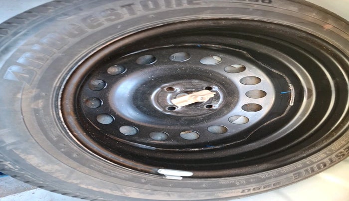 2013 Hyundai Verna FLUIDIC 1.6 VTVT SX OPT, Petrol, Manual, 81,479 km, tyre