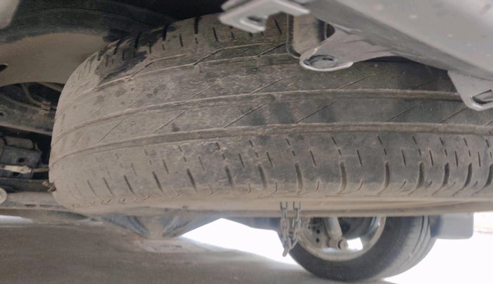 2018 Toyota Innova Crysta 2.8 ZX AT 7 STR, Diesel, Automatic, 43,298 km, tyre