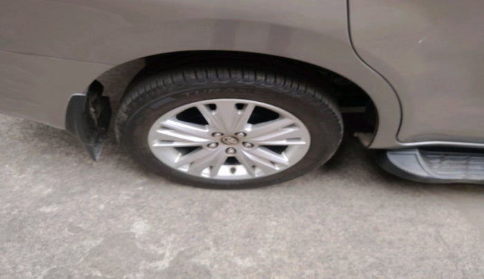 2018 Toyota Innova Crysta 2.8 ZX AT 7 STR, Diesel, Automatic, 43,298 km, tyre