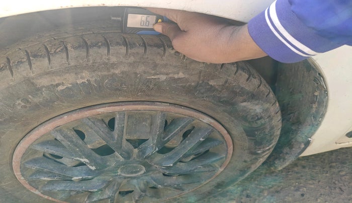 2018 Maruti Swift VXI, Petrol, Manual, 67,955 km, tyre