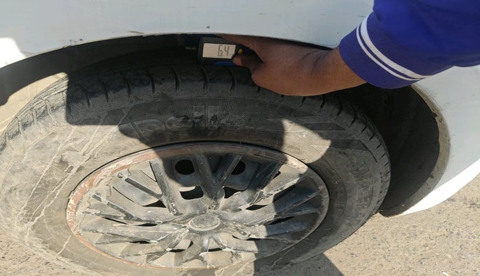 2018 Maruti Swift VXI, Petrol, Manual, 67,955 km, tyre