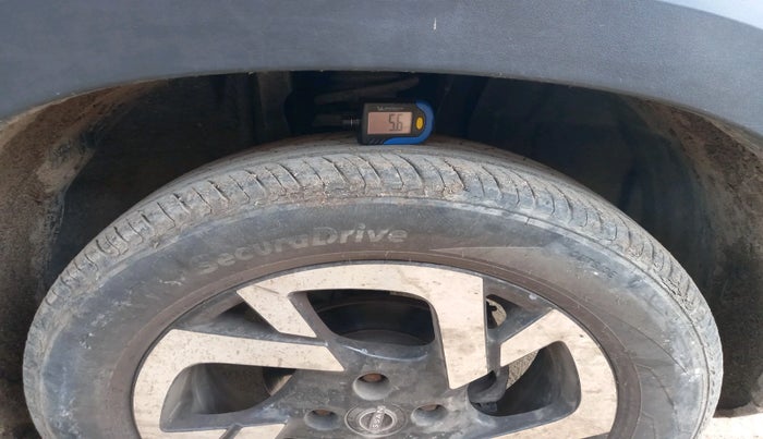 2021 Nissan MAGNITE XV PREMIUM, Petrol, Manual, 18,682 km, tyre