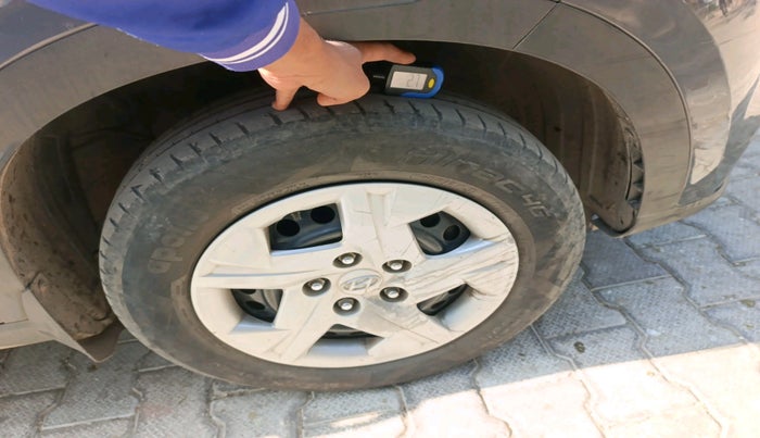 2019 Hyundai VENUE S 1.0 TURBO DCT, Petrol, Automatic, 42,306 km, tyre