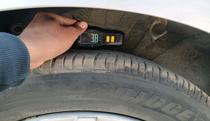 2011 Hyundai i20 MAGNA 1.2, Petrol, Manual, 75,455 km, tyre