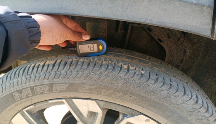 2022 Renault Kiger RXZ AMT DUAL TONE, Petrol, Automatic, 36,263 km, tyre