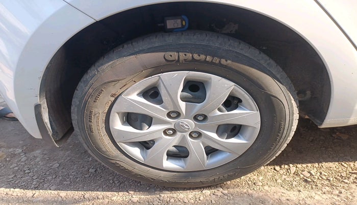 2015 Hyundai Elite i20 MAGNA 1.2, Petrol, Manual, 24,849 km, tyre