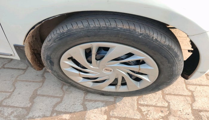 2017 Maruti IGNIS DELTA 1.2, Petrol, Manual, 59,234 km, tyre