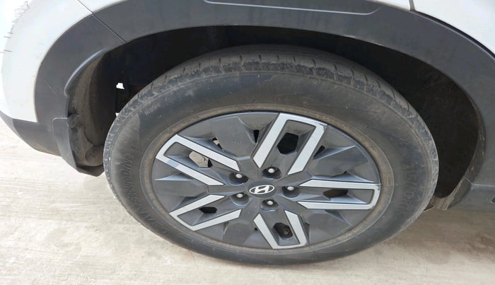 2022 Hyundai VENUE S PLUS 1.5 CRDI, Diesel, Manual, 95,679 km, tyre