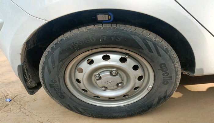 2014 Hyundai i10 MAGNA 1.1, Petrol, Manual, 72,600 km, tyre