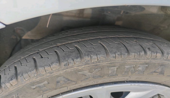 2017 Hyundai Grand i10 SPORTZ 1.2 KAPPA VTVT, Petrol, Manual, 1,21,278 km, tyre