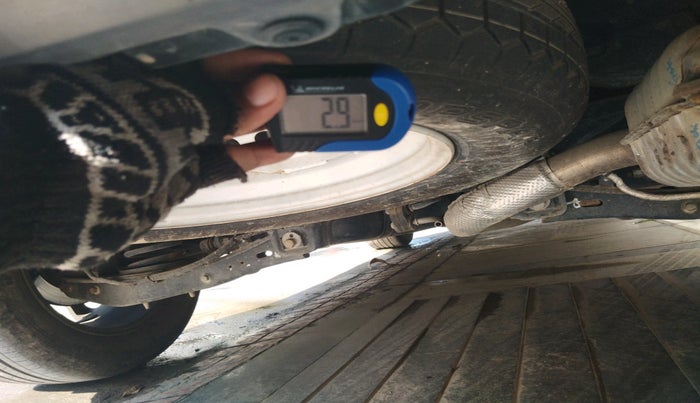 2023 Mahindra XUV700 AX 7 P AT 7 STR, Petrol, Automatic, 17,982 km, tyre