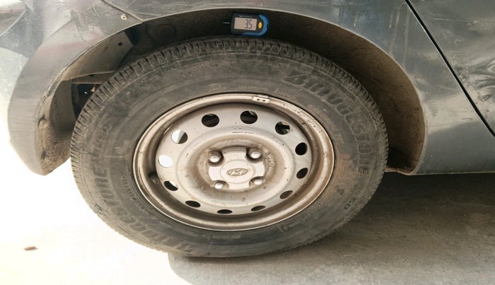 2011 Hyundai i10 ERA 1.1, Petrol, Manual, 28,559 km, tyre