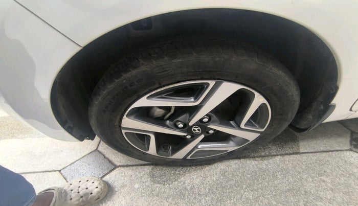 2020 Hyundai AURA SX 1.2 (O), Petrol, Manual, 7,997 km, tyre