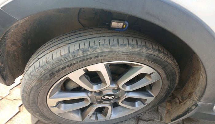 2019 Hyundai i20 Active 1.2 SX, Petrol, Manual, 27,350 km, tyre