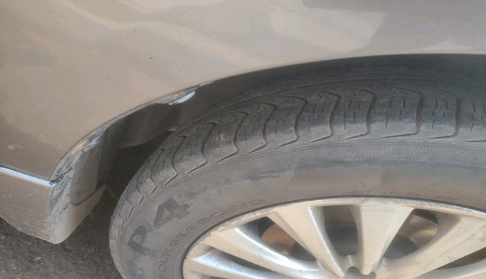 2016 Maruti Ciaz VXI+, Petrol, Manual, 1,21,095 km, tyre