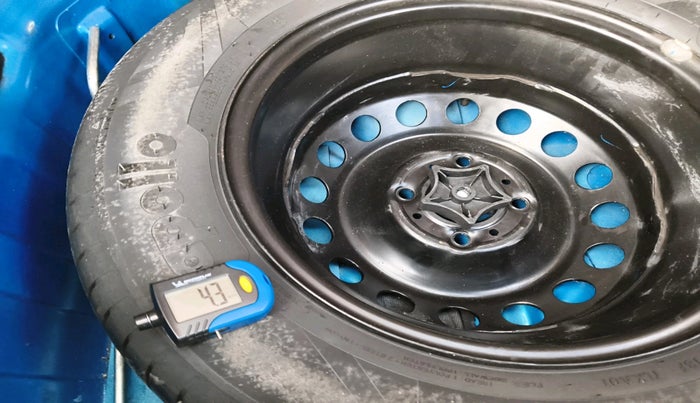 2021 Tata PUNCH CREATIVE  MT, Petrol, Manual, 31,099 km, tyre