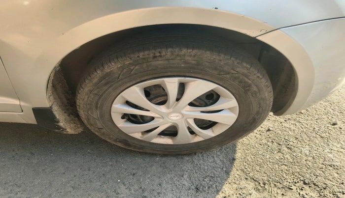 2011 Maruti Swift Dzire VXI, Petrol, Manual, 1,68,251 km, tyre